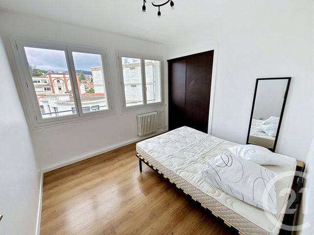 Appartement F3 à louer - 3 pièces - 62.55 m2 - CLERMONT FERRAND - 63 - AUVERGNE - Century 21 Stéphane Roume Immobilier
