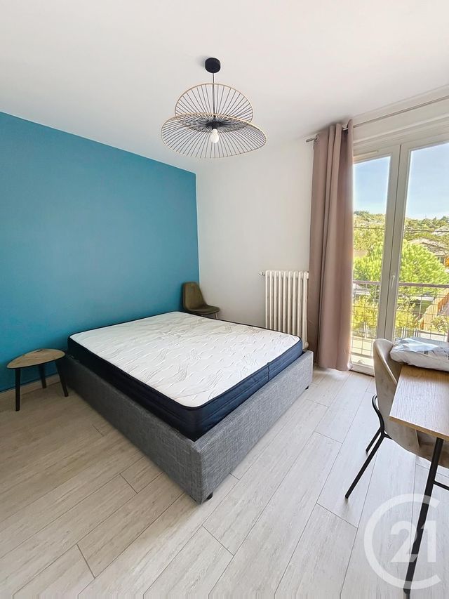 Appartement F4 à louer - 5 pièces - 63.15 m2 - CLERMONT FERRAND - 63 - AUVERGNE - Century 21 Stéphane Roume Immobilier