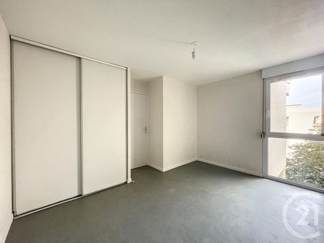 Appartement F3 à louer - 3 pièces - 65.0 m2 - CLERMONT FERRAND - 63 - AUVERGNE - Century 21 Stéphane Roume Immobilier