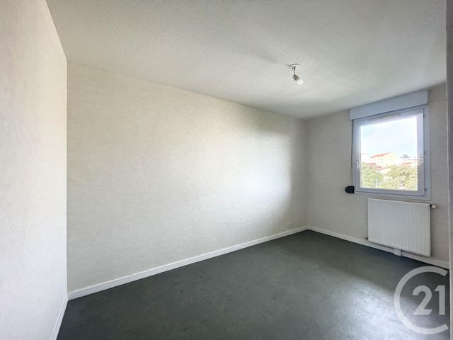 Appartement F3 à louer - 3 pièces - 65.0 m2 - CLERMONT FERRAND - 63 - AUVERGNE - Century 21 Stéphane Roume Immobilier