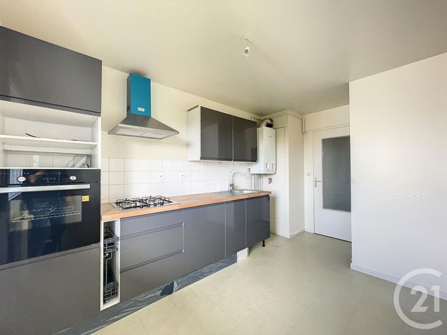 Appartement F3 à louer - 3 pièces - 65.0 m2 - CLERMONT FERRAND - 63 - AUVERGNE - Century 21 Stéphane Roume Immobilier