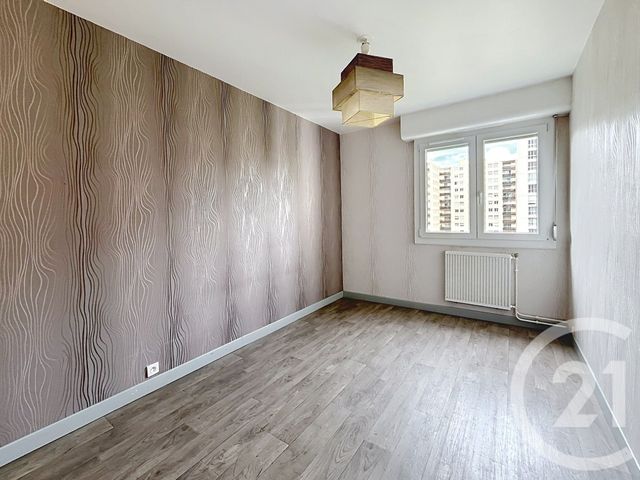 Appartement F3 bis à louer - 3 pièces - 80.51 m2 - CLERMONT FERRAND - 63 - AUVERGNE - Century 21 Stéphane Roume Immobilier