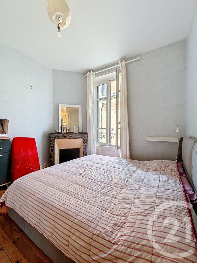 Appartement T3 à vendre - 3 pièces - 55.75 m2 - CLERMONT FERRAND - 63 - AUVERGNE - Century 21 Stéphane Roume Immobilier