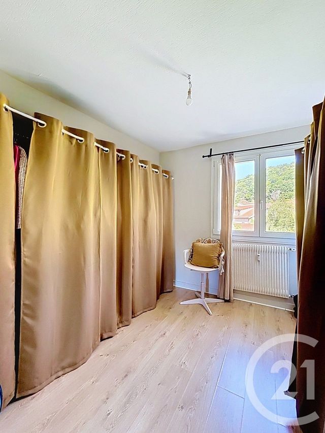 Appartement F4 à vendre - 4 pièces - 76.18 m2 - ROYAT - 63 - AUVERGNE - Century 21 Stéphane Roume Immobilier