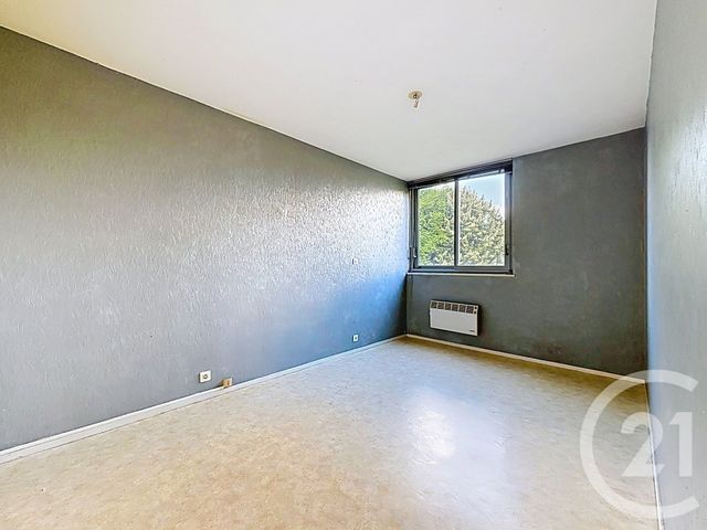 Appartement F2 à vendre - 2 pièces - 46.48 m2 - CLERMONT FERRAND - 63 - AUVERGNE - Century 21 Stéphane Roume Immobilier