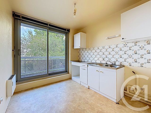 Appartement F2 à vendre - 2 pièces - 46.48 m2 - CLERMONT FERRAND - 63 - AUVERGNE - Century 21 Stéphane Roume Immobilier