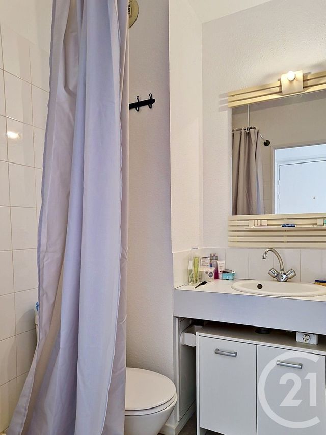 Appartement T1 à vendre - 1 pièce - 22.55 m2 - AUBIERE - 63 - AUVERGNE - Century 21 Stéphane Roume Immobilier