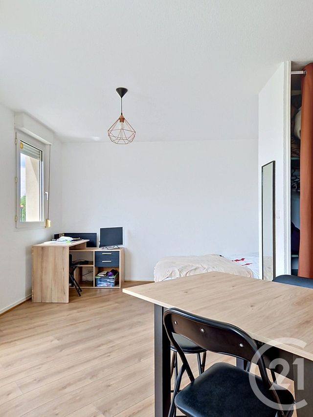 Appartement T1 à vendre - 1 pièce - 22.55 m2 - AUBIERE - 63 - AUVERGNE - Century 21 Stéphane Roume Immobilier
