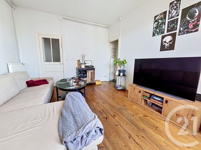 Appartement F2 bis à louer - 2 pièces - 58.8 m2 - CLERMONT FERRAND - 63 - AUVERGNE - Century 21 Stéphane Roume Immobilier