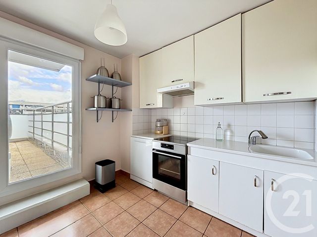 Appartement F4 à vendre - 4 pièces - 70.16 m2 - CLERMONT FERRAND - 63 - AUVERGNE - Century 21 Stéphane Roume Immobilier