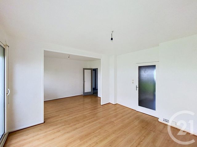Appartement F4 à louer - 4 pièces - 68.94 m2 - CLERMONT FERRAND - 63 - AUVERGNE - Century 21 Stéphane Roume Immobilier