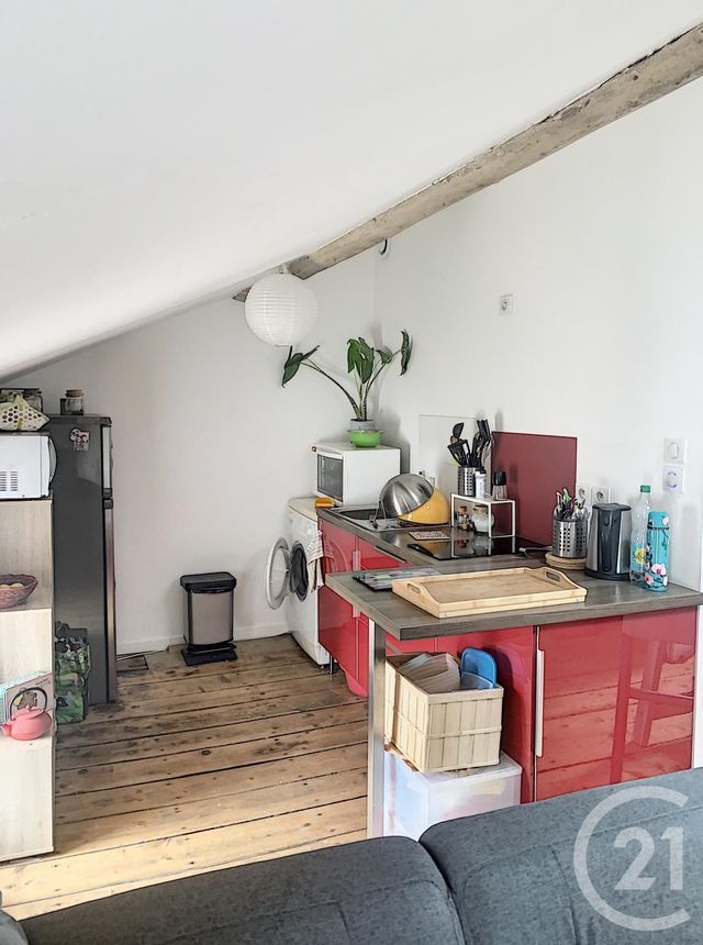 Appartement F2 à louer - 2 pièces - 32.6 m2 - CHAMALIERES - 63 - AUVERGNE - Century 21 Stéphane Roume Immobilier
