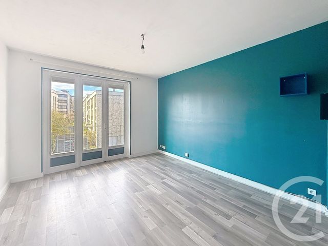 Appartement F3 bis à vendre - 4 pièces - 67.46 m2 - CLERMONT FERRAND - 63 - AUVERGNE - Century 21 Stéphane Roume Immobilier