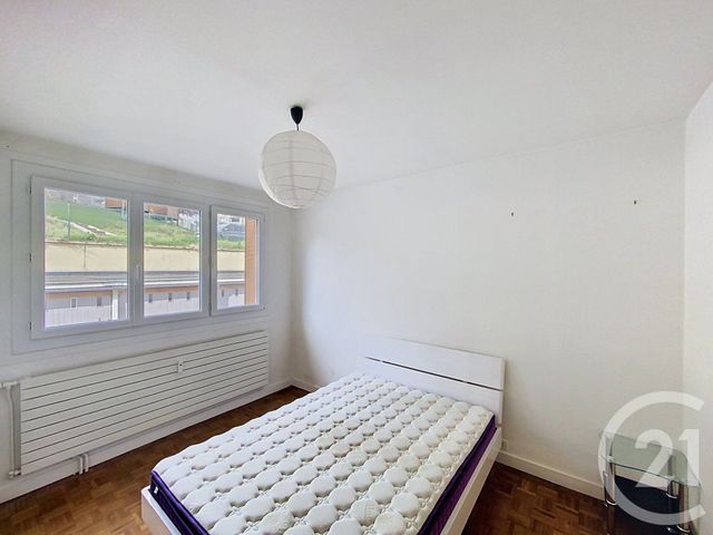 Appartement F3 à louer - 3 pièces - 68.44 m2 - CHAMALIERES - 63 - AUVERGNE - Century 21 Stéphane Roume Immobilier