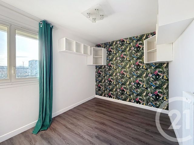 Appartement F3 à vendre - 3 pièces - 55.14 m2 - CLERMONT FERRAND - 63 - AUVERGNE - Century 21 Stéphane Roume Immobilier