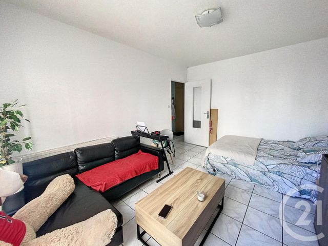 Appartement F1 à louer - 1 pièce - 26.61 m2 - CLERMONT FERRAND - 63 - AUVERGNE - Century 21 Stéphane Roume Immobilier