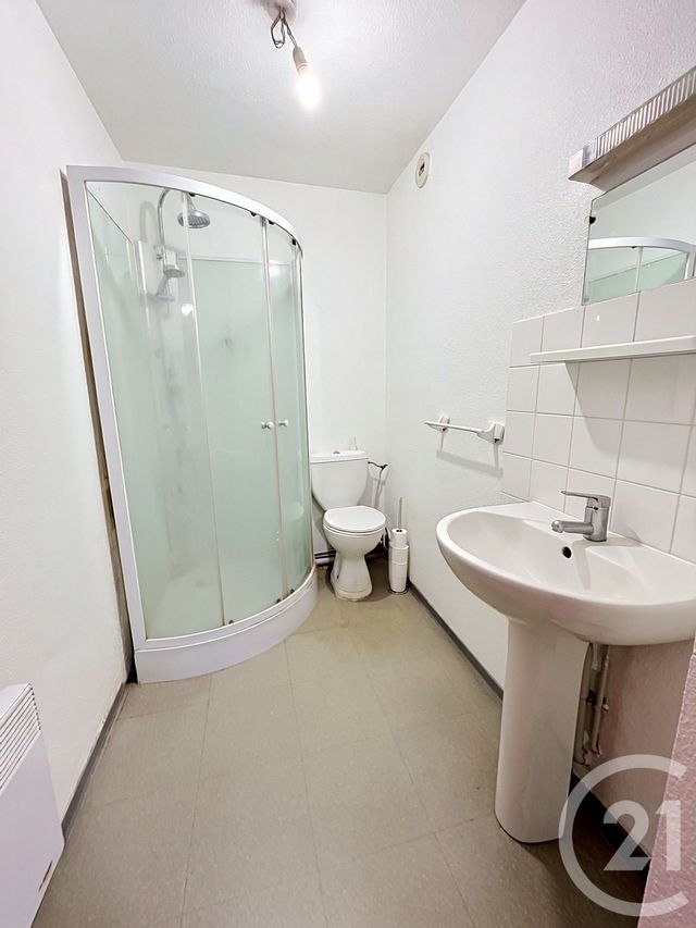 Appartement F1 à louer - 1 pièce - 19.87 m2 - CLERMONT FERRAND - 63 - AUVERGNE - Century 21 Stéphane Roume Immobilier