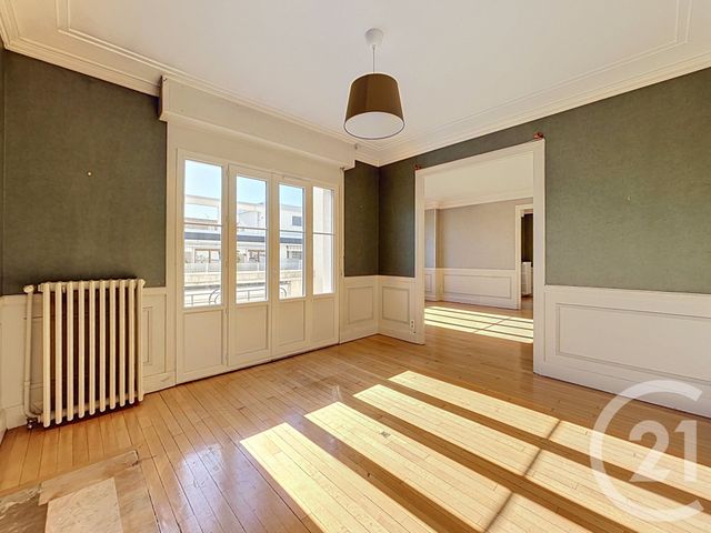 Appartement F7 à vendre - 7 pièces - 177.22 m2 - CLERMONT FERRAND - 63 - AUVERGNE - Century 21 Stéphane Roume Immobilier