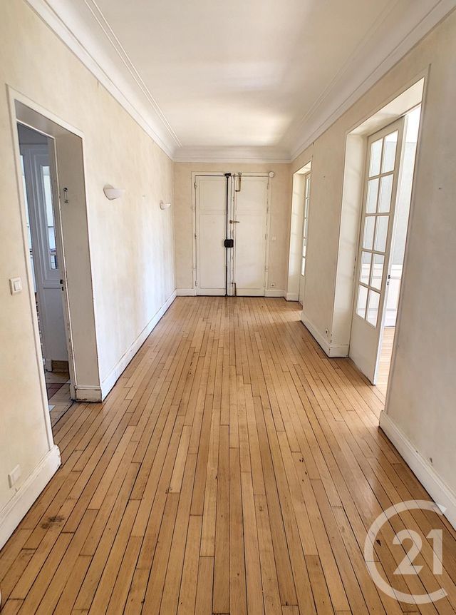 Appartement F7 à vendre - 7 pièces - 177.22 m2 - CLERMONT FERRAND - 63 - AUVERGNE - Century 21 Stéphane Roume Immobilier