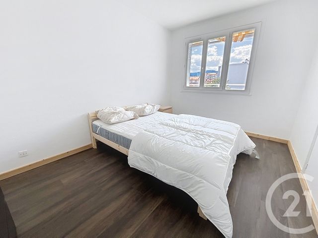 Appartement F4 à louer - 4 pièces - 78.05 m2 - CLERMONT FERRAND - 63 - AUVERGNE - Century 21 Stéphane Roume Immobilier