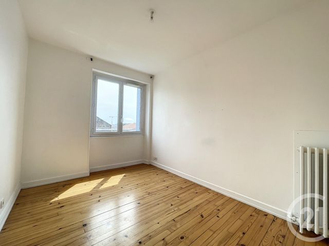 Appartement F3 à louer - 3 pièces - 64.5 m2 - CLERMONT FERRAND - 63 - AUVERGNE - Century 21 Stéphane Roume Immobilier