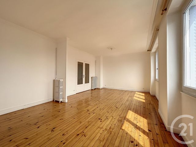 Appartement F3 à louer - 3 pièces - 64.5 m2 - CLERMONT FERRAND - 63 - AUVERGNE - Century 21 Stéphane Roume Immobilier