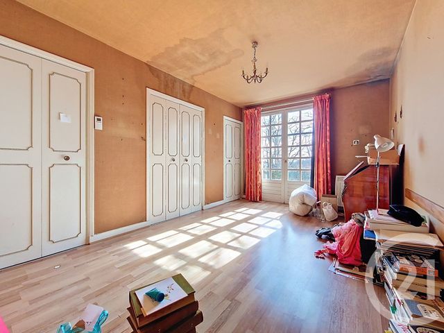 maison à vendre - 8 pièces - 214.0 m2 - CLERMONT FERRAND - 63 - AUVERGNE - Century 21 Stéphane Roume Immobilier