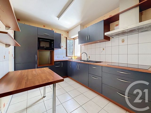 Appartement F4 à vendre - 4 pièces - 69.51 m2 - CHAMALIERES - 63 - AUVERGNE - Century 21 Stéphane Roume Immobilier