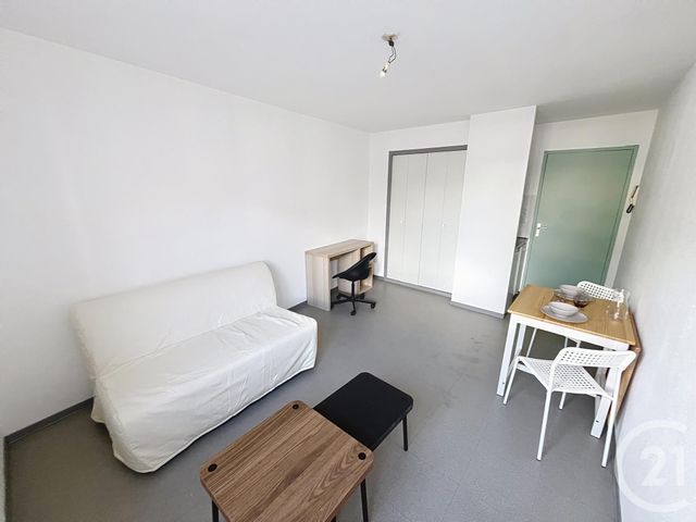 Appartement F1 à louer - 1 pièce - 21.11 m2 - CLERMONT FERRAND - 63 - AUVERGNE - Century 21 Stéphane Roume Immobilier