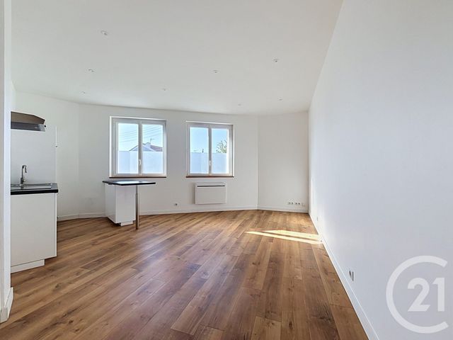 Appartement F2 à vendre - 2 pièces - 47.16 m2 - CLERMONT FERRAND - 63 - AUVERGNE - Century 21 Stéphane Roume Immobilier