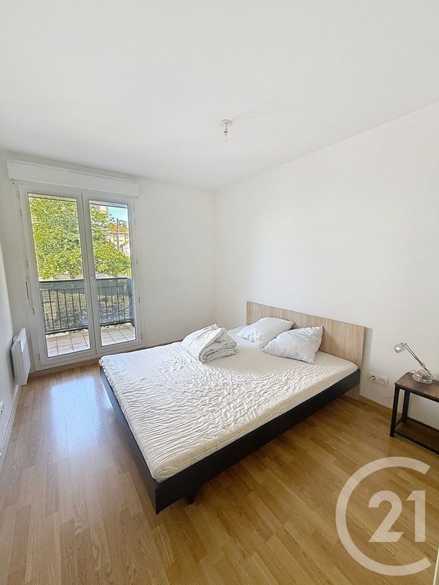 Appartement F2 à vendre - 2 pièces - 37.28 m2 - CLERMONT FERRAND - 63 - AUVERGNE - Century 21 Stéphane Roume Immobilier