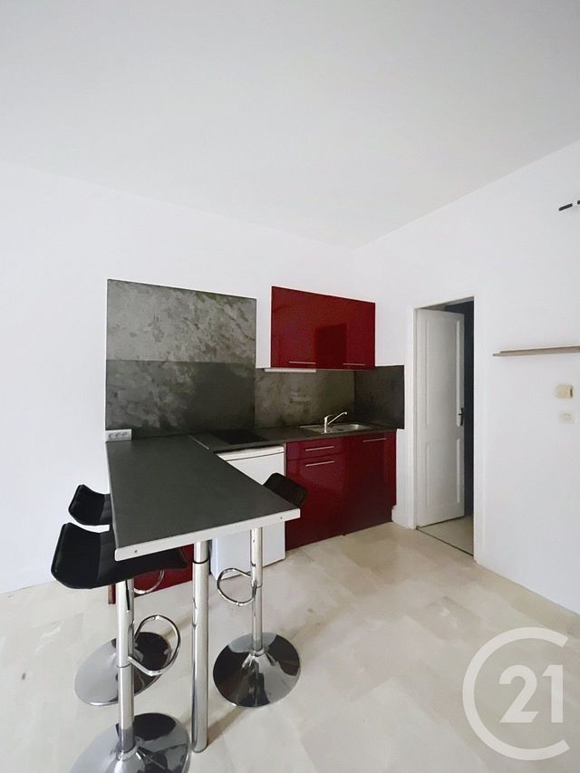 Appartement F1 à louer - 1 pièce - 29.45 m2 - CLERMONT FERRAND - 63 - AUVERGNE - Century 21 Stéphane Roume Immobilier
