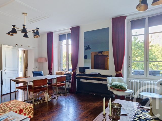 Appartement T6 à vendre - 6 pièces - 131.57 m2 - ROYAT - 63 - AUVERGNE - Century 21 Stéphane Roume Immobilier