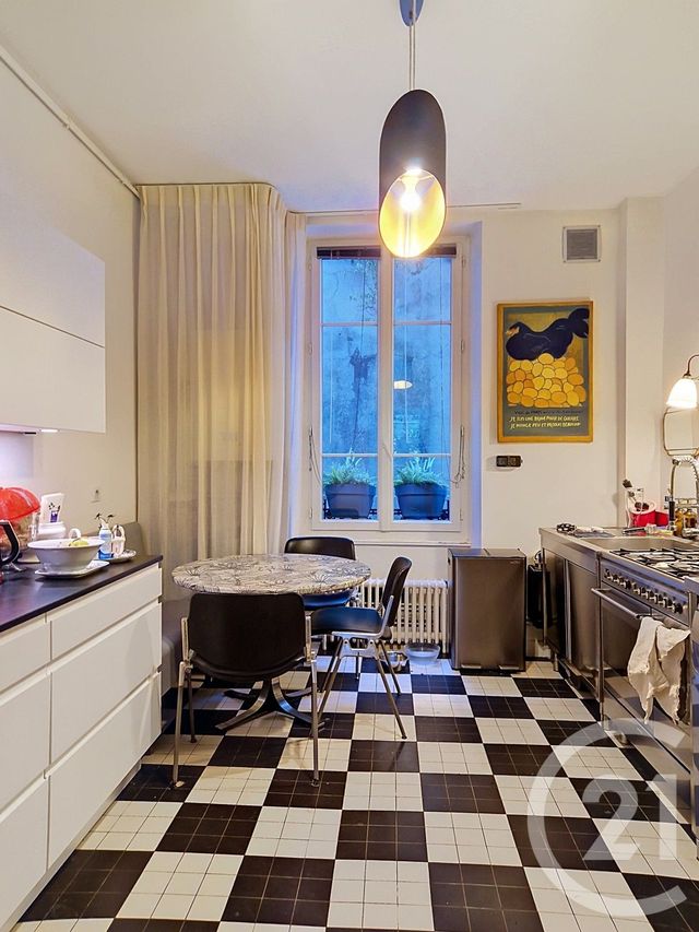Appartement T6 à vendre - 6 pièces - 131.57 m2 - ROYAT - 63 - AUVERGNE - Century 21 Stéphane Roume Immobilier
