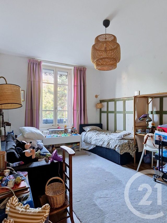 Appartement T6 à vendre - 6 pièces - 131.57 m2 - ROYAT - 63 - AUVERGNE - Century 21 Stéphane Roume Immobilier