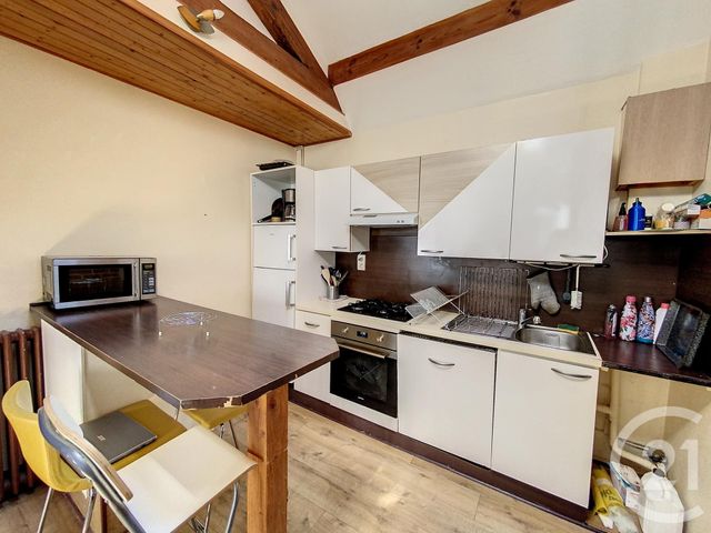 Appartement T3 à louer - 3 pièces - 50.33 m2 - BEAUMONT - 63 - AUVERGNE - Century 21 Stéphane Roume Immobilier