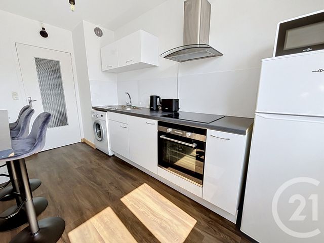 Appartement F4 à louer - 4 pièces - 78.05 m2 - CLERMONT FERRAND - 63 - AUVERGNE - Century 21 Stéphane Roume Immobilier