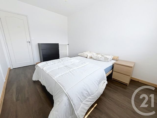 Appartement F4 à louer - 4 pièces - 78.05 m2 - CLERMONT FERRAND - 63 - AUVERGNE - Century 21 Stéphane Roume Immobilier