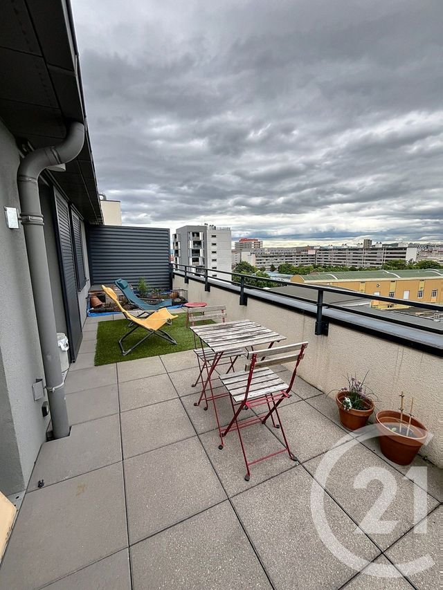 Appartement F2 à louer - 2 pièces - 44.87 m2 - CLERMONT FERRAND - 63 - AUVERGNE - Century 21 Stéphane Roume Immobilier