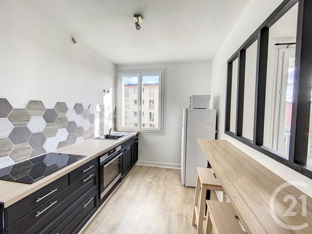Appartement F2 à louer - 2 pièces - 42.01 m2 - CLERMONT FERRAND - 63 - AUVERGNE - Century 21 Stéphane Roume Immobilier