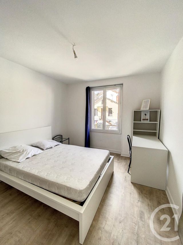 Appartement F2 à louer - 2 pièces - 42.01 m2 - CLERMONT FERRAND - 63 - AUVERGNE - Century 21 Stéphane Roume Immobilier