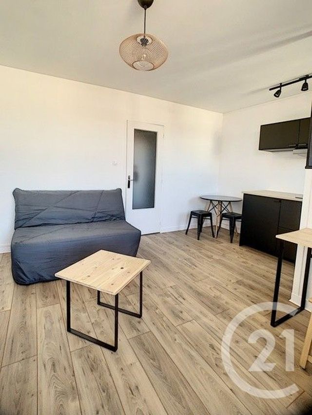 Appartement F1 à louer - 1 pièce - 22.53 m2 - CLERMONT FERRAND - 63 - AUVERGNE - Century 21 Stéphane Roume Immobilier