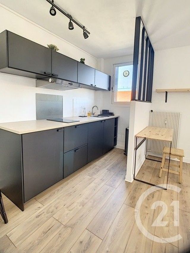 Appartement F1 à louer - 1 pièce - 22.53 m2 - CLERMONT FERRAND - 63 - AUVERGNE - Century 21 Stéphane Roume Immobilier