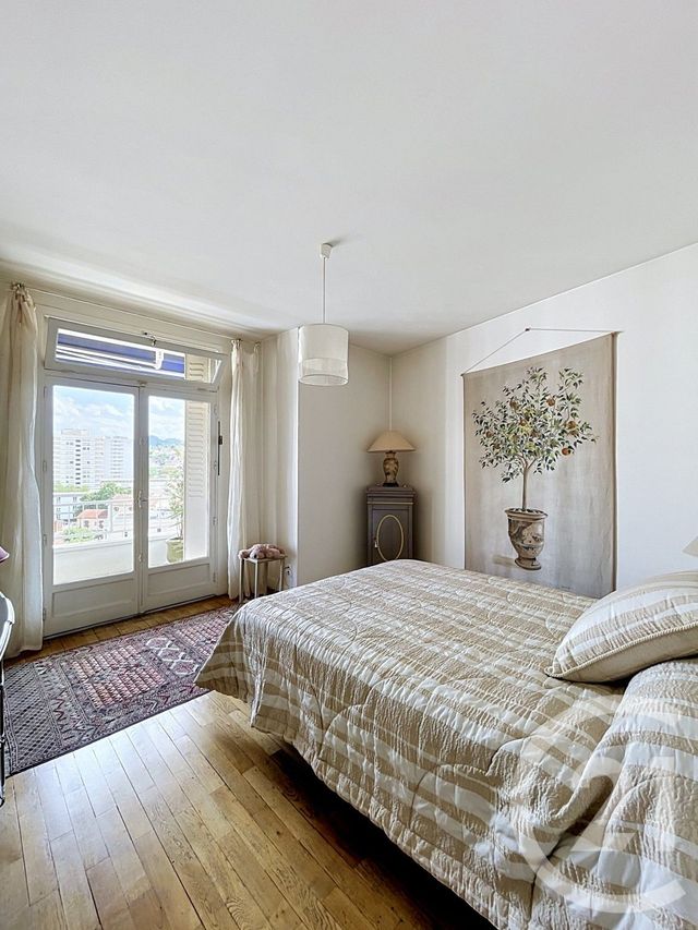 Appartement F4 à vendre - 4 pièces - 83.42 m2 - CLERMONT FERRAND - 63 - AUVERGNE - Century 21 Stéphane Roume Immobilier