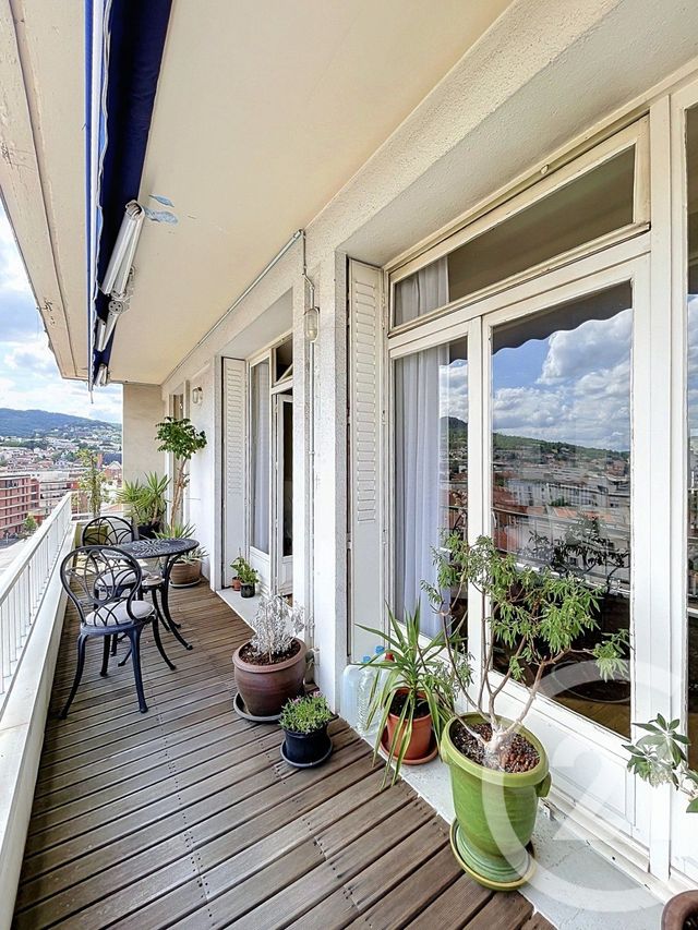 Appartement F4 à vendre - 4 pièces - 83.42 m2 - CLERMONT FERRAND - 63 - AUVERGNE - Century 21 Stéphane Roume Immobilier