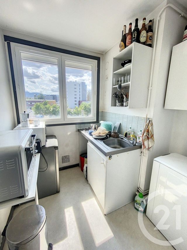 Appartement Studio à louer - 1 pièce - 27.15 m2 - CLERMONT FERRAND - 63 - AUVERGNE - Century 21 Stéphane Roume Immobilier
