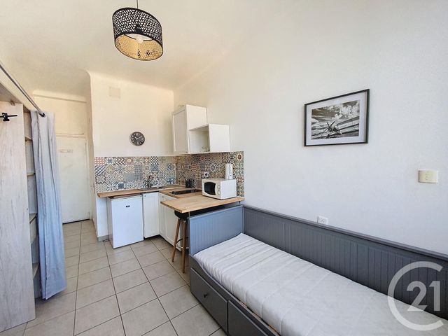 Appartement Studio à louer - 1 pièce - 15.15 m2 - CLERMONT FERRAND - 63 - AUVERGNE - Century 21 Stéphane Roume Immobilier