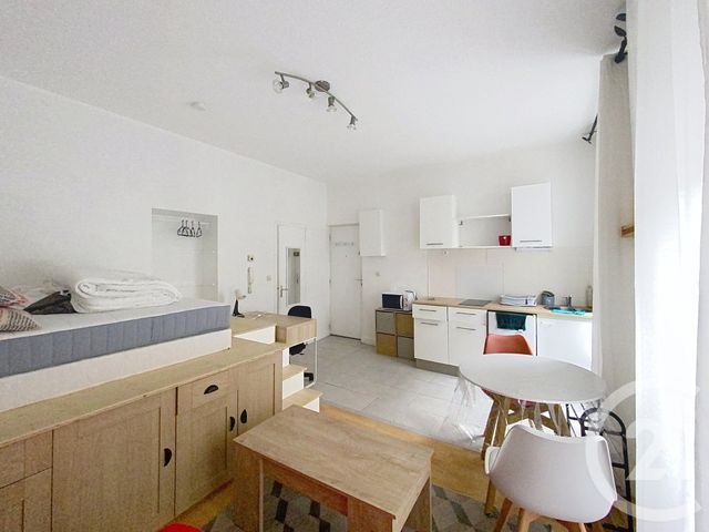 Appartement Studio à louer - 1 pièce - 22.76 m2 - CLERMONT FERRAND - 63 - AUVERGNE - Century 21 Stéphane Roume Immobilier