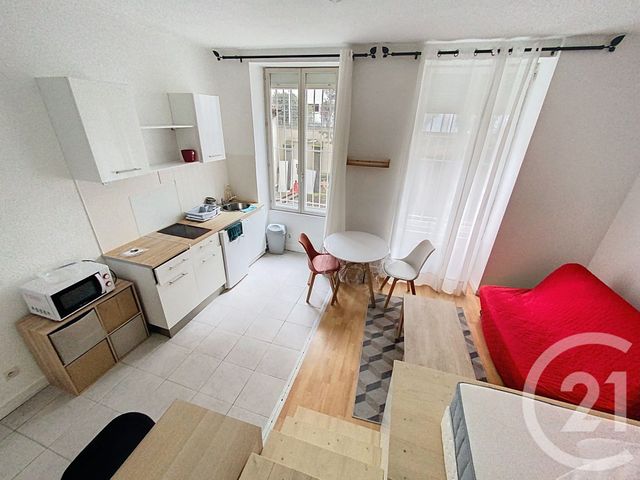 Appartement Studio à louer - 1 pièce - 22.76 m2 - CLERMONT FERRAND - 63 - AUVERGNE - Century 21 Stéphane Roume Immobilier