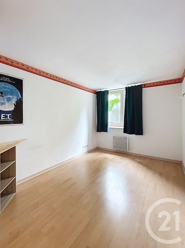Appartement Duplex à louer - 3 pièces - 88.78 m2 - CLERMONT FERRAND - 63 - AUVERGNE - Century 21 Stéphane Roume Immobilier